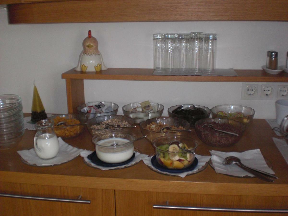 Sorli Pension Bodensdorf Bagian luar foto